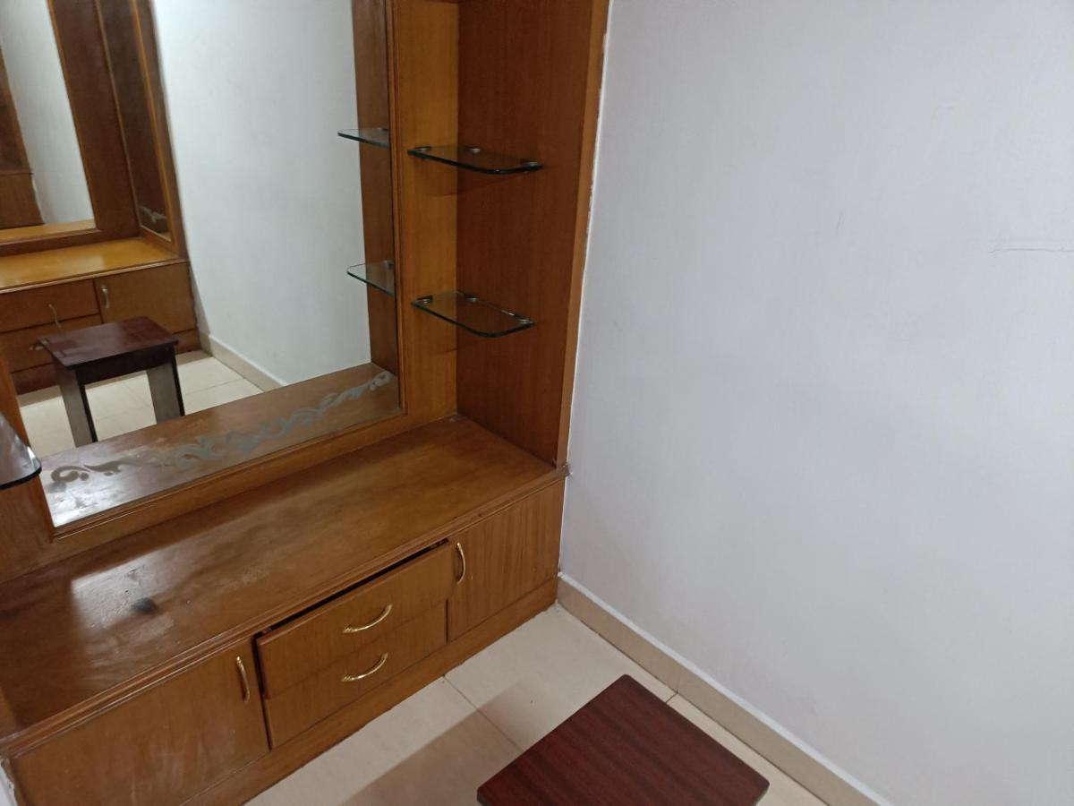 Skyry Hotels T Nagar チェンナイ エクステリア 写真