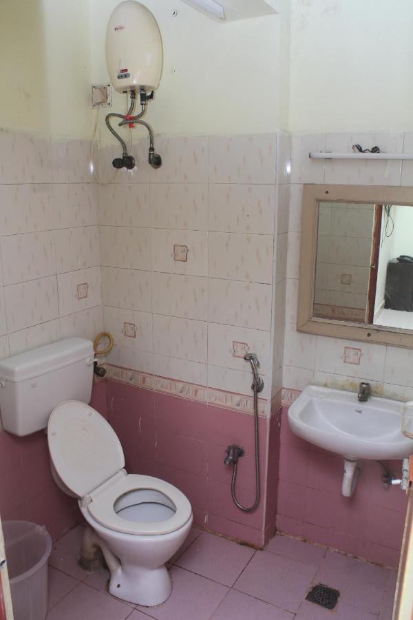 Skyry Hotels T Nagar チェンナイ エクステリア 写真