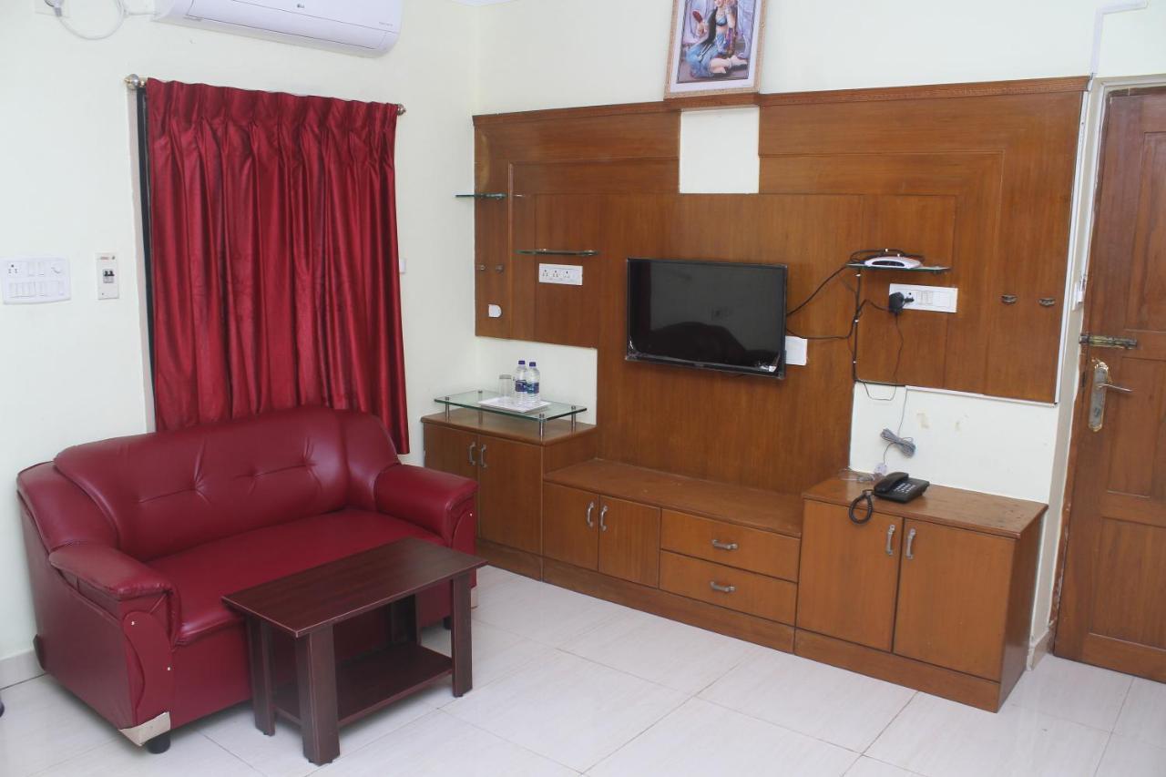 Skyry Hotels T Nagar チェンナイ エクステリア 写真