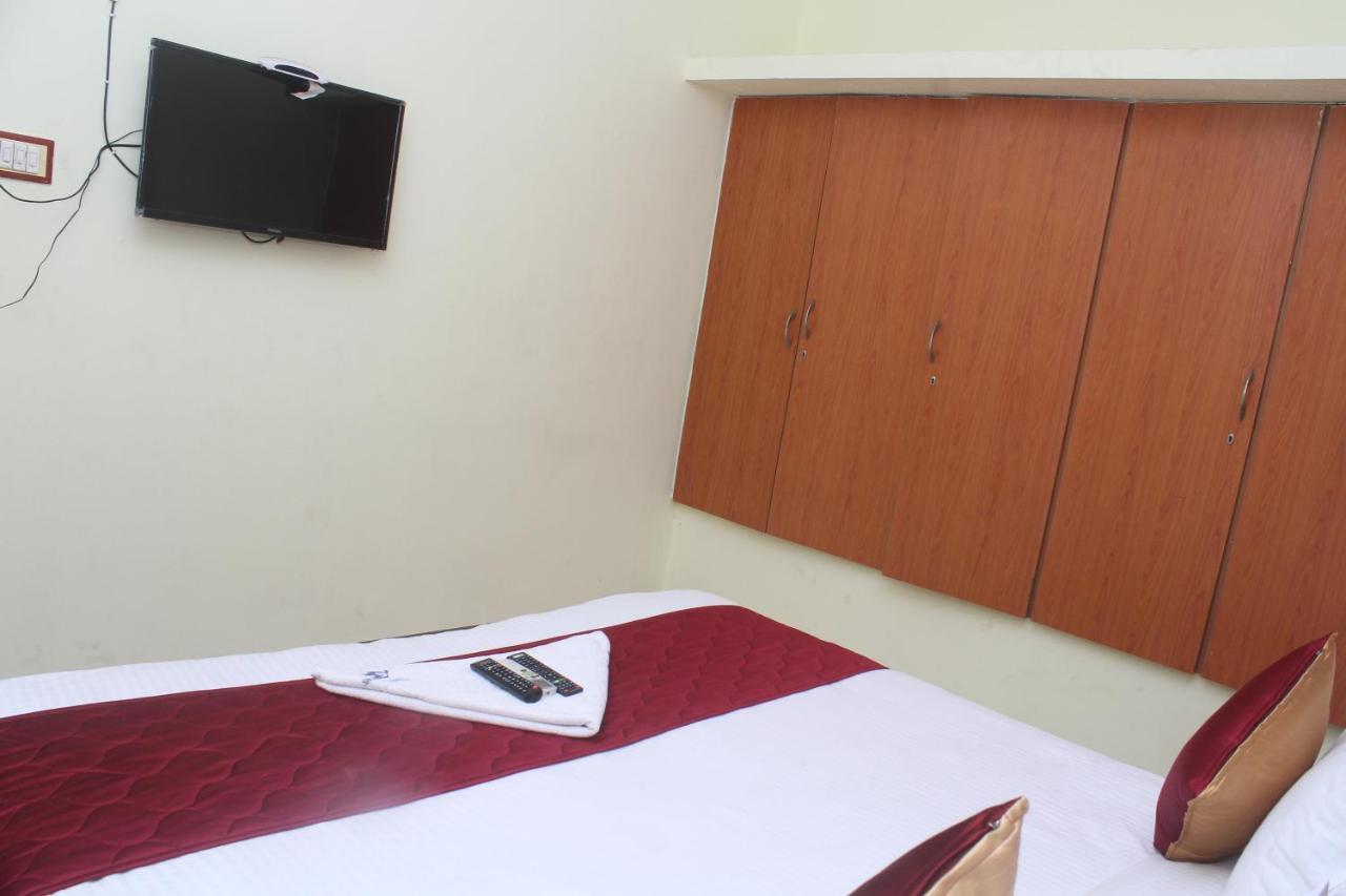 Skyry Hotels T Nagar チェンナイ エクステリア 写真