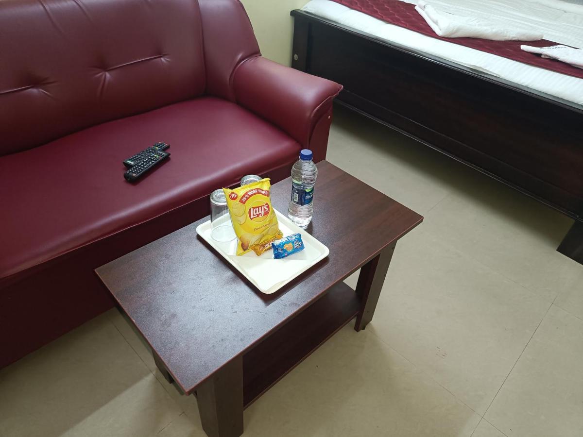 Skyry Hotels T Nagar チェンナイ エクステリア 写真